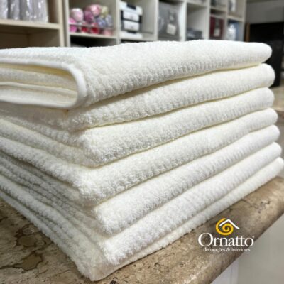 Toalha de Banho 70 × 140 cm – Macia e Confortável
