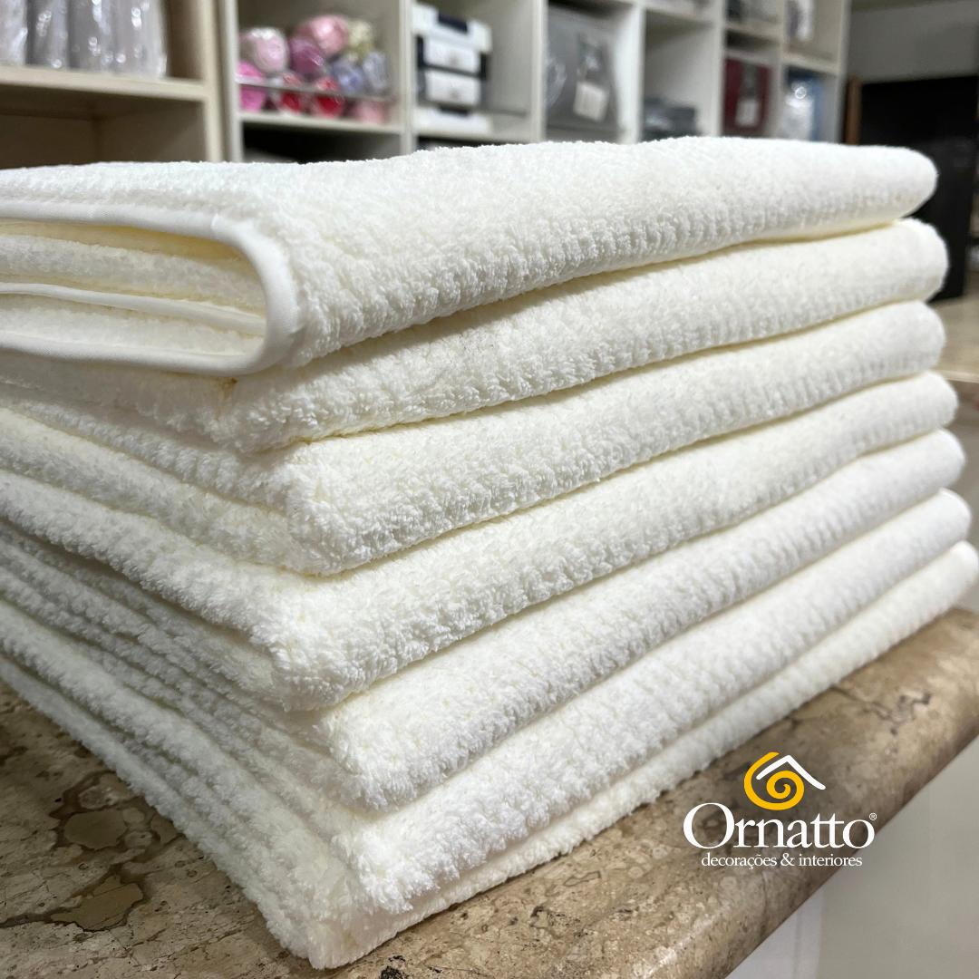 Toalha de Banho 70 × 140 cm – Macia e Confortável 1 Toalha de Banho 70 × 140 cm – Macia e Confortável